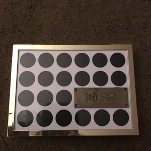Urban Decay Gwen Stefani Eyeshadow Pallete